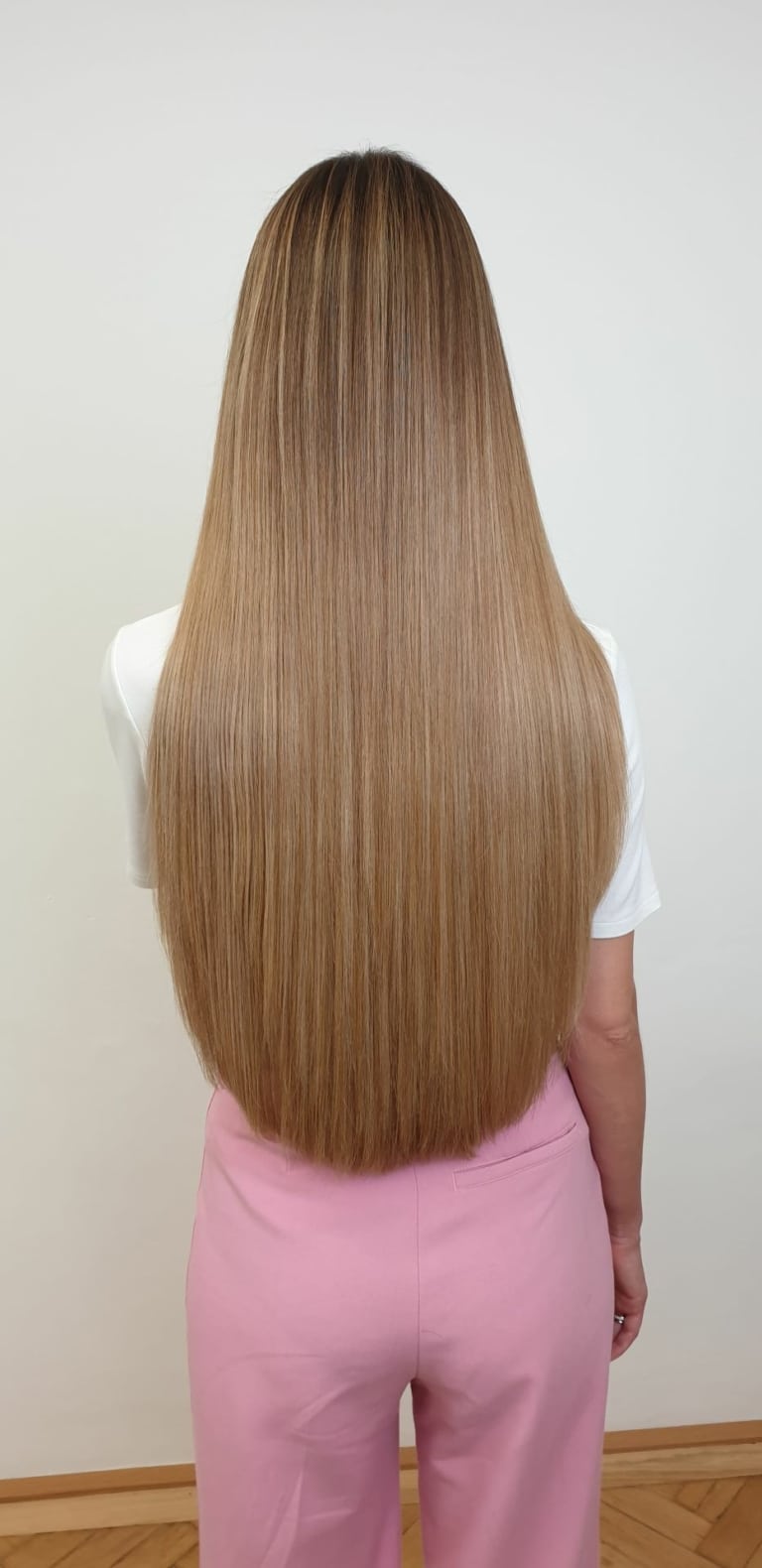 Hair extension with Hairdreams Quikkies Tape extensions